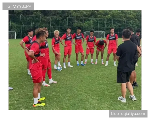广州足球俱乐部冬训阶段注重阵容磨合，年轻球员成长可期